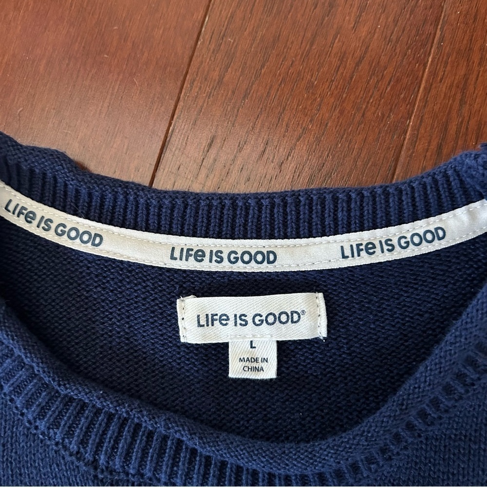 Life Is Good Short Sleeve Sweater Knit Top Navy Happy Dog Ball Womens Sz Large - Picture 4 of 7